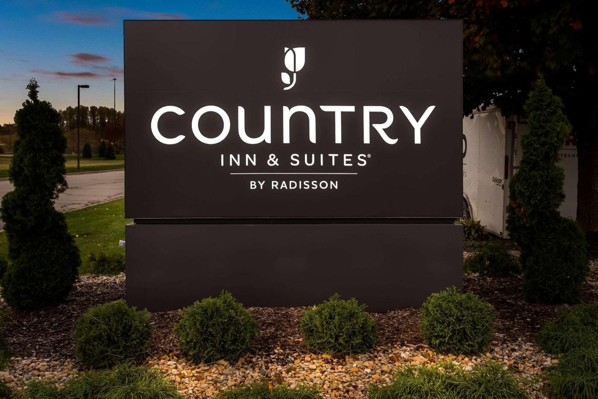 Country Inn & Suites By Radisson, Portage, In Exteriör bild