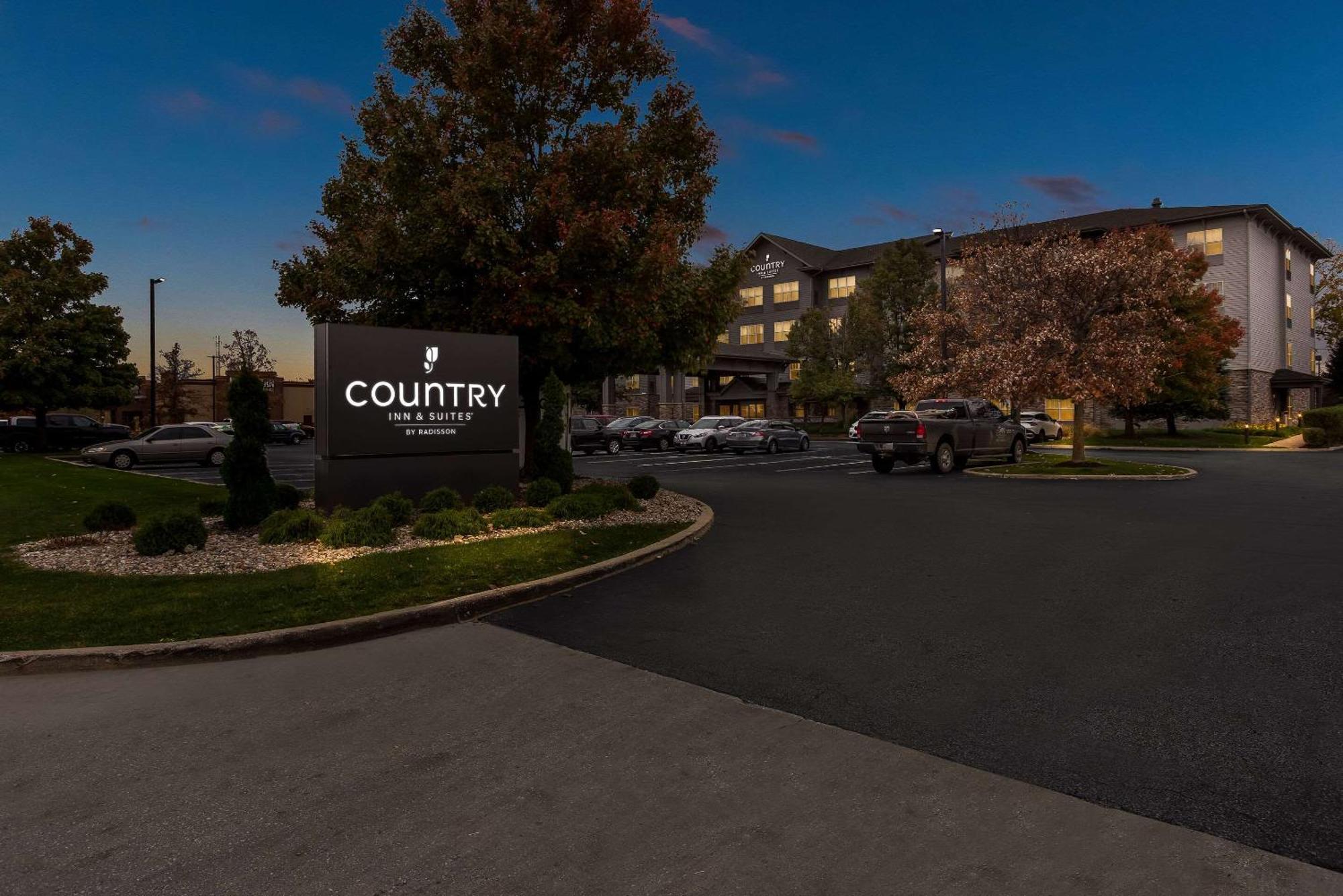 Country Inn & Suites By Radisson, Portage, In Exteriör bild